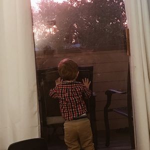 Two of my favorite things. Sunsets and my baby🧡